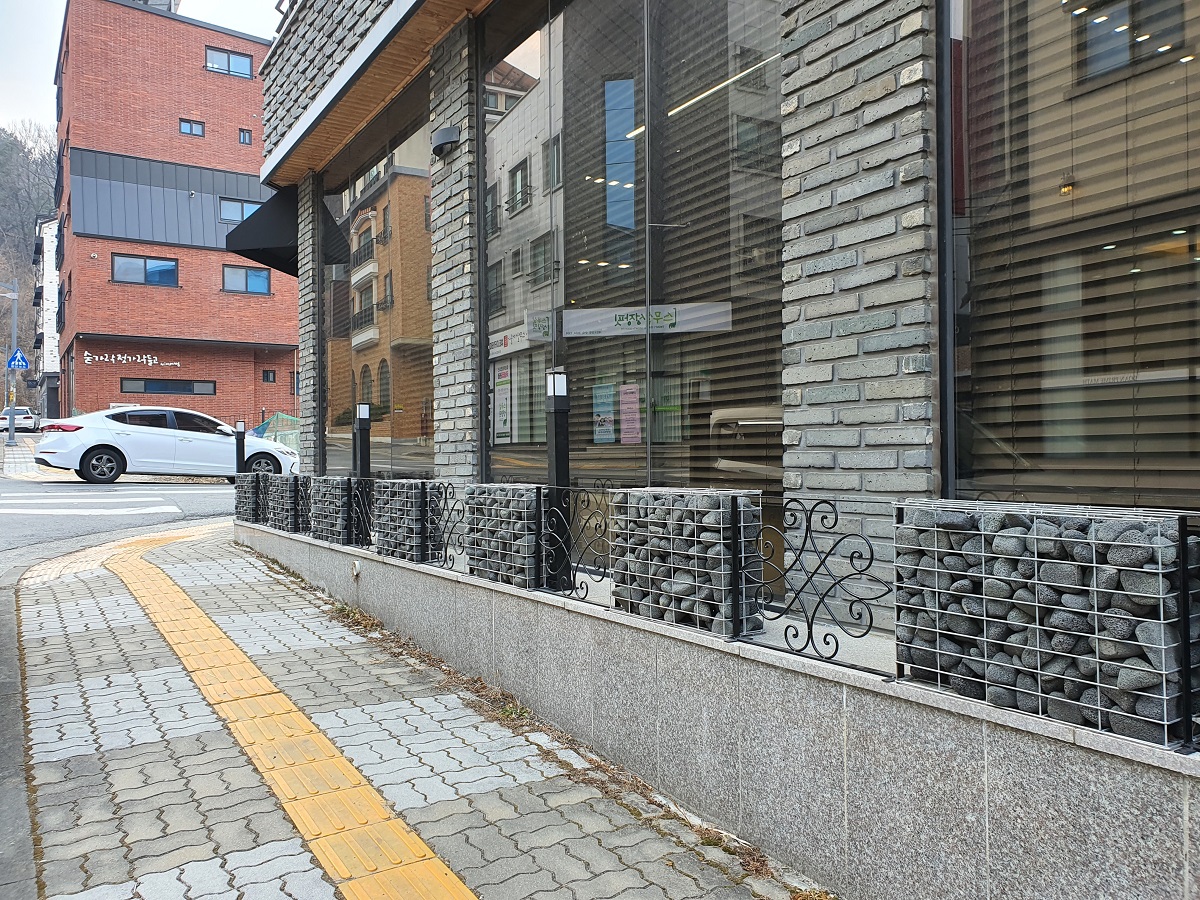 테라스 낮은 담장 에어스톤 박스